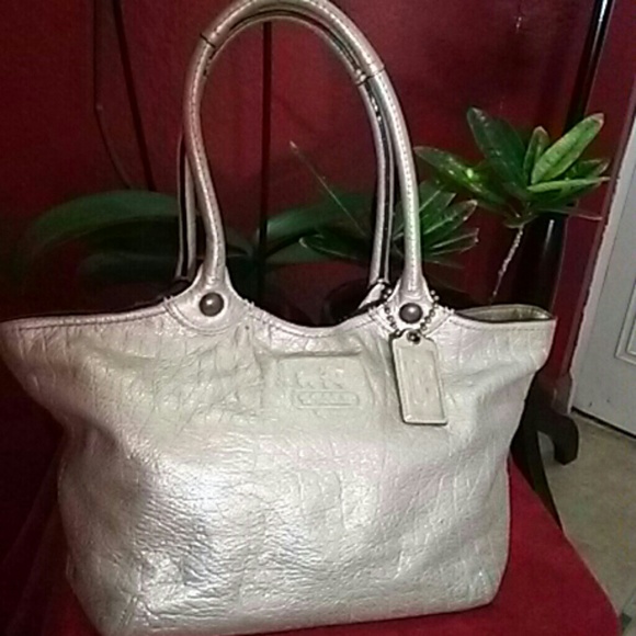 Coach Handbags - Authentic Vintage Coach Hobo